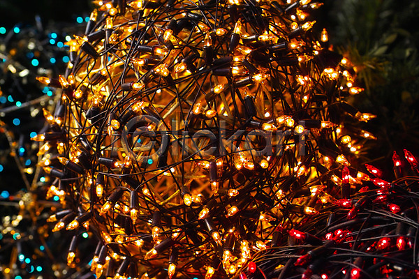 사람없음 JPG 포토 기념일 불 빛 야간 야외 오브젝트 장식 전구 크리스마스 크리스마스용품 크리스마스장식 크리스마스트리