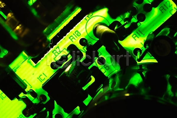사람없음 JPG 포토 과학 반도체 반도체칩 백그라운드 부속품 산업 산업재료 전자 전자부속품 전자부품 초록색 하이테크 회로판
