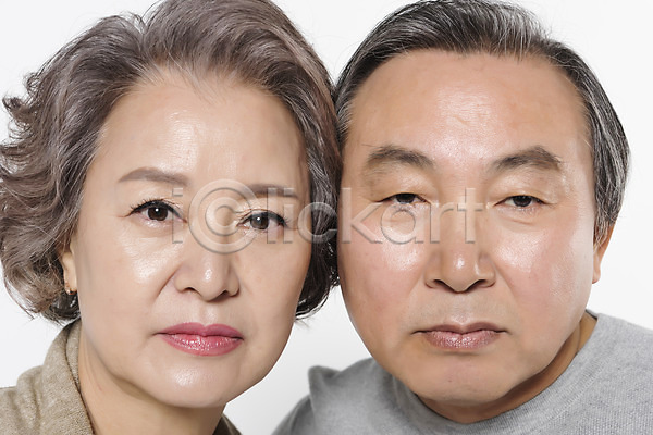 60대 남자 노년 노인만 두명 신체부위 여자 한국인 JPG 근접촬영 앞모습 포토 가족 노부부 맞대기 부부 상반신 스튜디오촬영 실내 얼굴 얼굴맞대기 할머니 할아버지