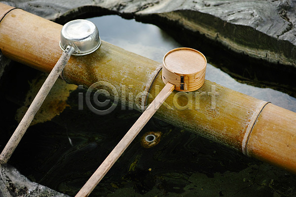 사람없음 JPG 포토 대나무 물 바가지 사찰 야외 에히메 일본 종교시설 주간