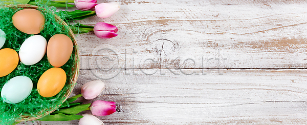 사람없음 JPG 포토 해외이미지 계란 계절 기념 꽃 머리위 목재 바구니 백그라운드 봄 부활절 분홍색 시골 인공 장식 전통 진짜 초록색 축제 카피스페이스 컬러풀 튤립 해외202004 해외포토 휴가 흰색