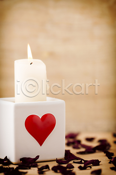 사랑 사람없음 JPG 포토 해외이미지 꽃잎 백그라운드 오브젝트 촛불 카피스페이스 하트 해외202004