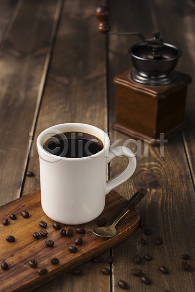 사람없음 JPG 포토 그라인더 나무배경 디저트 메뉴 목재 아메리카노 원두 음료 카페 커피 컵 티스푼