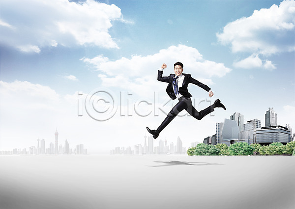 20대 남자 성인 한국인 한명 PSD 편집이미지 구름(자연) 달리기 비즈니스 비즈니스맨 빌딩 전신 점프 편집 하늘