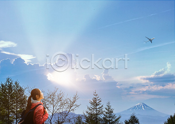 20대 성인 여자 한국인 한명 PSD 옆모습 편집이미지 구름(자연) 나무 등산 배낭 비행기 산 상반신 안식처 여행 편집 하늘 햇빛