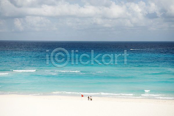 휴식 두명 사람 사람없음 JPG 포토 모래사장 바다 야외 주간 카리브해 칸쿤 커플 풍경(경치) 하늘 해변 휴양지
