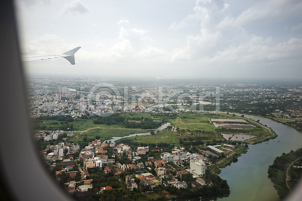사람없음 JPG 포토 도시 비행기 실내 싱가폴 주간 창문 풍경(경치) 하늘