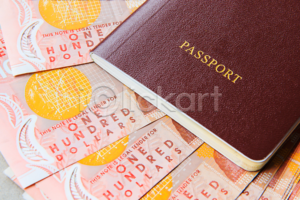 계획 사람없음 JPG 포토 해외이미지 금융 뉴질랜드 닫기 돈 비자 수입 여권 여행 지폐 해외202004 휴가