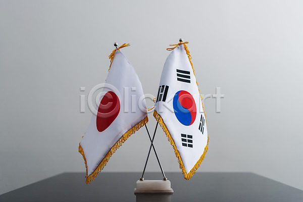 사람없음 JPG 포토 국기 글로벌 깃발 나라 상징 세계 아시아 일본 정상회담 태극기 한국 한일관계
