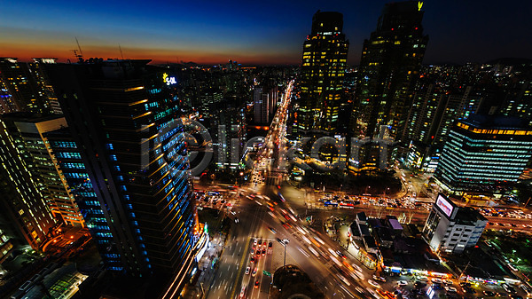 사람없음 JPG 포토 교차로 노을 도로 도심 빌딩 서울 야간 야경 야외 자동차 풍경(경치) 한국