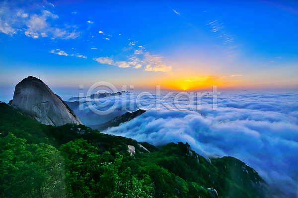 사람없음 JPG 포토 구름(자연) 바위 북한산 산 야외 운해 일출 자연 자연현상 주간 태양 풍경(경치) 하늘 한국