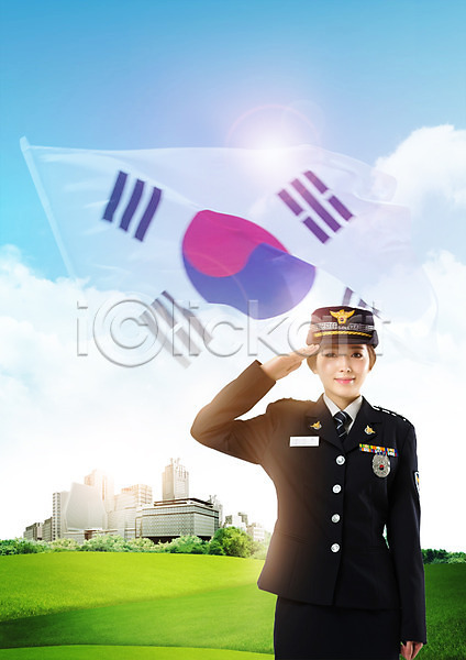 20대 성인 여자 한국인 한명 PSD 편집이미지 거수경례 경찰 경찰복 구름(자연) 비즈니스 빌딩 상반신 웃음 잔디 직업 태극기 편집 하늘