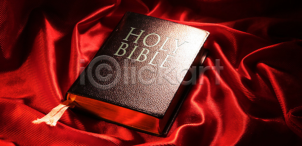 믿음 사람없음 JPG 포토 해외이미지 가장자리 가죽 교육 교회 기도 기독교 노래 닫기 문서 복음 북마크 빛 성경 숭배 신성 신앙심 십자가 예수 오픈 인쇄 읽기 종교 종이 증거 책 충실 파멸 합창단 해외202004 해외포토 햇빛