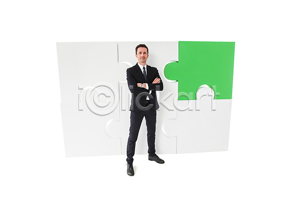 계획 성공 아이디어 사람 한명 JPG 포토 해외이미지 1 거인 건물 게임 경기 고립 끝 대표 도전 마감 마지막 문제 백그라운드 부분 비즈니스 비즈니스맨 업무 연결 조각 창조 초록색 컨셉 퍼즐 프로젝트 해결 해외202004 혼자 흰색