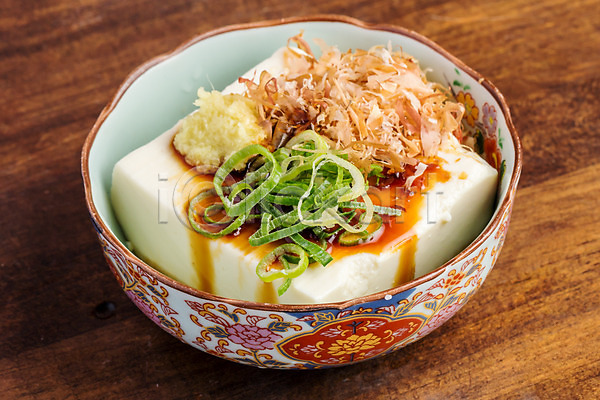 사람없음 JPG 포토 가츠오부시 간장 그릇 연두부 음식 일본음식 접시 파