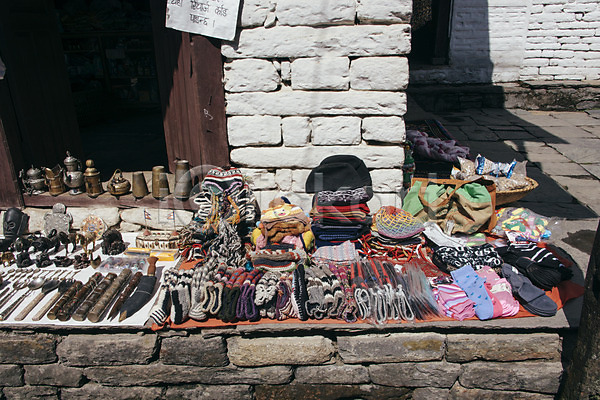 사람없음 JPG 포토 기념품 기념품가게 네팔 안나푸르나 야외 양말 자연 주간 털모자 풍경(경치) 해외풍경