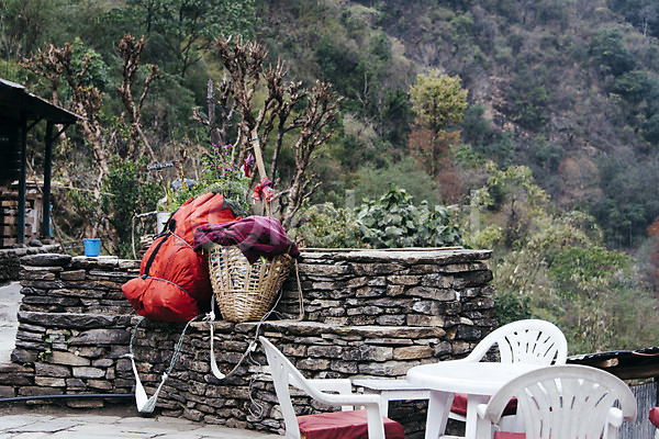 사람없음 JPG 포토 나무 네팔 식탁 안나푸르나 야외 야외테이블 자연 주간 짐 풍경(경치) 해외풍경