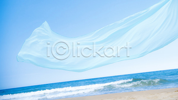 평화 휴식 사람없음 JPG 포토 모래 모래사장 바다 야외 여름(계절) 여름풍경 주간 천(직물) 풍경(경치) 휴가 흩날리기
