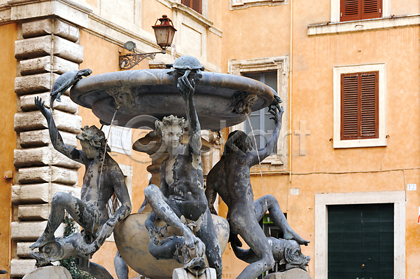 사람 사람없음 JPG 포토 해외이미지 거북이 건축양식 골동품 광장 대리석 도시 로마 로마인 르네상스 묘사 물 미술 바로크 바위 백그라운드 분수 야외 여행 역사 옛날 이탈리아 전통 정사각형 조각 조각상 청동 해외202004