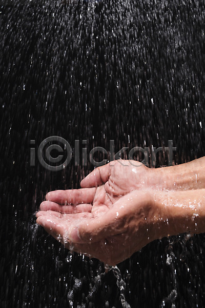신체부위 JPG 포토 비(날씨) 빗방울 손 스튜디오촬영 실내 여름(계절) 장마
