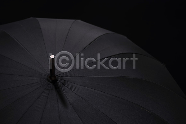 사람없음 JPG 포토 검은색 비(날씨) 스튜디오촬영 실내 여름(계절) 우산 장마
