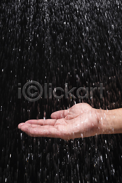 신체부위 JPG 포토 비(날씨) 빗방울 손 스튜디오촬영 실내 여름(계절) 장마