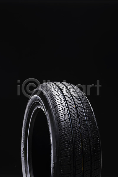 사람없음 JPG 포토 검은색 바퀴 스튜디오촬영 실내 자동차 타이어