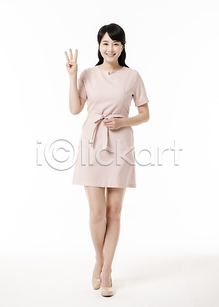 30대 성인 성인여자한명만 여자 한국인 한명 JPG 앞모습 포토 3 미소(표정) 서기 손짓 스튜디오촬영 실내 전신