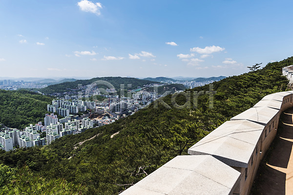 사람없음 JPG 포토 길 돌담 빌딩 빌딩숲 산 성 성곽길 야외 인왕산 자연 전통 주간 주택 트래킹 풍경(경치) 하늘 한국 한국건축 한양도성