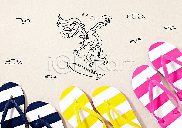 남자 성인 한명 AI(파일형식) 편집이미지 갈매기 구름(자연) 바캉스 바캉스용품 샌들 서기 서핑보드 슬리퍼 신발 여름(계절) 여름휴가 전신 줄무늬 쪼리
