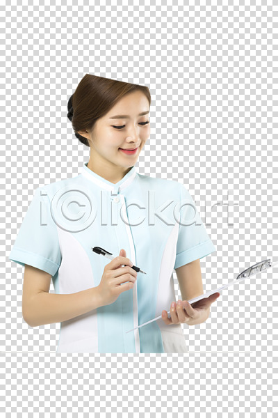 20대 성인 성인여자한명만 여자 한국인 한명 PNG 앞모습 편집이미지 간호사 들기 미소(표정) 상반신 서기 서류판 의학 편집소스