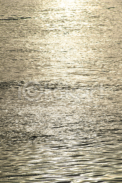 흐름 사람없음 JPG 포토 해외이미지 강 내추럴 물 물결 반사 백그라운드 세로 액체 일몰 자연 잔물결 저녁 질감 파도 표면 해외202004 햇빛