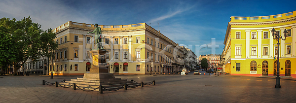 고독 휴식 사람없음 JPG 포토 해외이미지 가로등 감정 건물 건축양식 계단 공원 나무 도로 도시 도시풍경 받침대 백그라운드 벤치 봄 사생활 아침 야외 여름 여행 역사 옛날 우크라이나 유럽 자연 정사각형 조각 조각상 천연기념물 청동 파노라마 하늘 해외202004 해외포토 회복