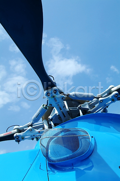 사람없음 JPG 포토 해외이미지 리프트 묘사 접속 파란색 항공 해외202004 헬리콥터