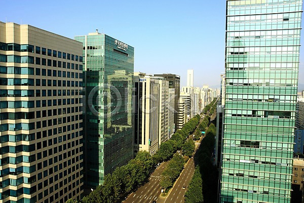 사람없음 JPG 포토 고층빌딩 나무 도로 도시 도심 빌딩 야외 주간 풍경(경치) 하늘 한국
