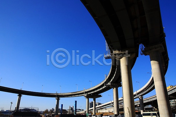 사람없음 JPG 로우앵글 포토 고가도로 도시 야외 자동차 주간 풍경(경치) 하늘 한국