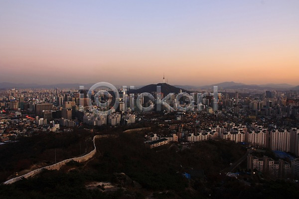 사람없음 JPG 포토 노을 도시 도심 빌딩 산 성 아파트 야외 주간 풍경(경치) 하늘 한국