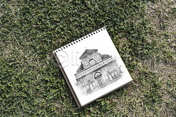 사람없음 PSD 편집이미지 하이앵글 건축물 공책 드로잉 목업 스케치 스케치북 잔디