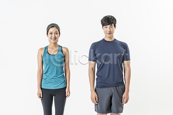 20대 남자 두명 성인 성인만 여자 한국인 JPG 앞모습 포토 상반신 스튜디오촬영 실내 운동 운동복 웃음 포즈