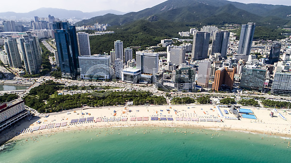 사람없음 JPG 포토 하이앵글 항공촬영 건물 맑음 바다 부산 산 야외 주간 풍경(경치) 한국 해변 해수욕장 해운대 해운대해수욕장