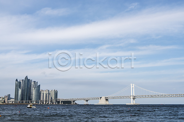 사람없음 JPG 포토 건물 광안대교 다리(건축물) 맑음 바다 부산 빌딩 야외 주간 풍경(경치) 하늘 한국
