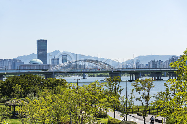 사람없음 JPG 포토 강 건물 공원 나무 다리(건축물) 빌딩 서울 야외 양화대교 주간 풍경(경치) 하늘 한강