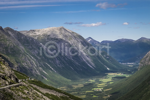 사람없음 JPG 포토 구름(자연) 노르웨이 맑음 산 야외 유럽 유럽풍경 자연 주간 초원(자연) 풍경(경치) 하늘 해외풍경