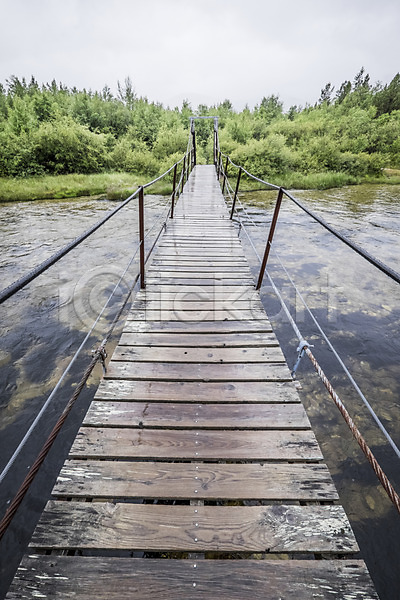 사람없음 JPG 포토 강 나무 노르웨이 다리(건축물) 물 숲 야외 원근감 유럽 유럽풍경 자연 주간 풍경(경치) 해외풍경
