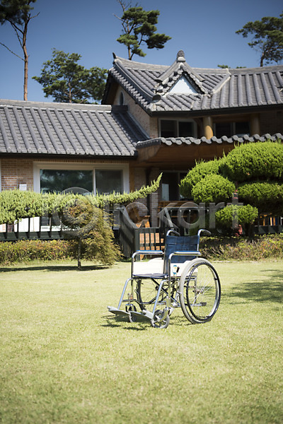 사람없음 JPG 포토 나무 맑음 안면도 야외 요양 잔디 정원 주간 주택 한국 한옥 휠체어