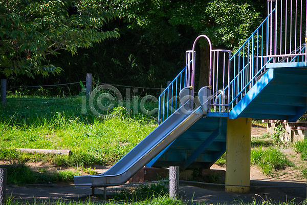 사람없음 JPG 포토 계단 공원 나무 놀이터 미끄럼틀 야외 주간 풍경(경치)