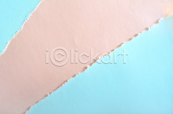 사람없음 JPG 포토 하이앵글 해외이미지 백그라운드 분홍색 색종이 찢어짐 카피스페이스 하늘색 해외202004