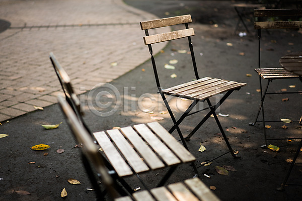사람없음 JPG 아웃포커스 포토 가을(계절) 거리 거리풍경 낙엽 야외 의자 주간 풍경(경치)