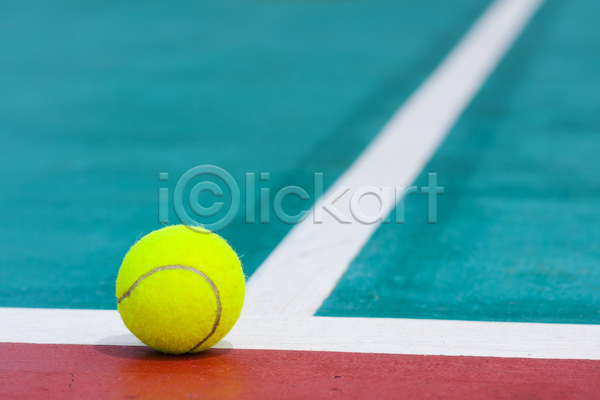 사람없음 JPG 포토 해외이미지 바닥 오브젝트 테니스공 테니스용품 테니스장 한개 해외202004