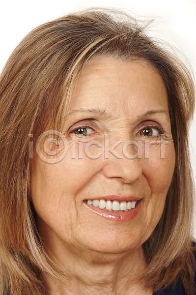 행복 70대 노년 성인 여자 한명 JPG 포토 해외이미지 건강 라이프스타일 미소(표정) 얼굴 옛날 조부모 치아 할머니 해외202004